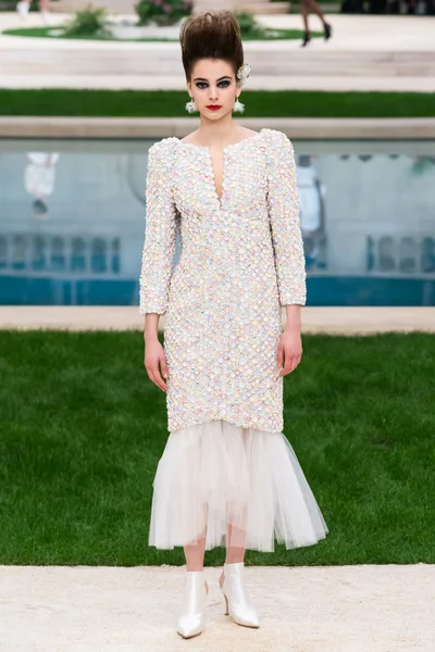 Look 38